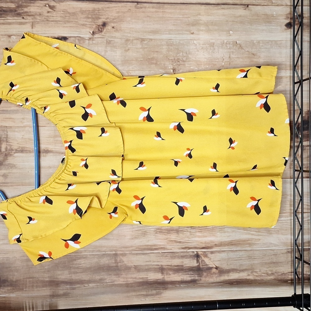 Xhilaration SIZE SMALL MUSTARD YELLOW SLEEVELESS BLOUSE WITH RUFFLE TOP